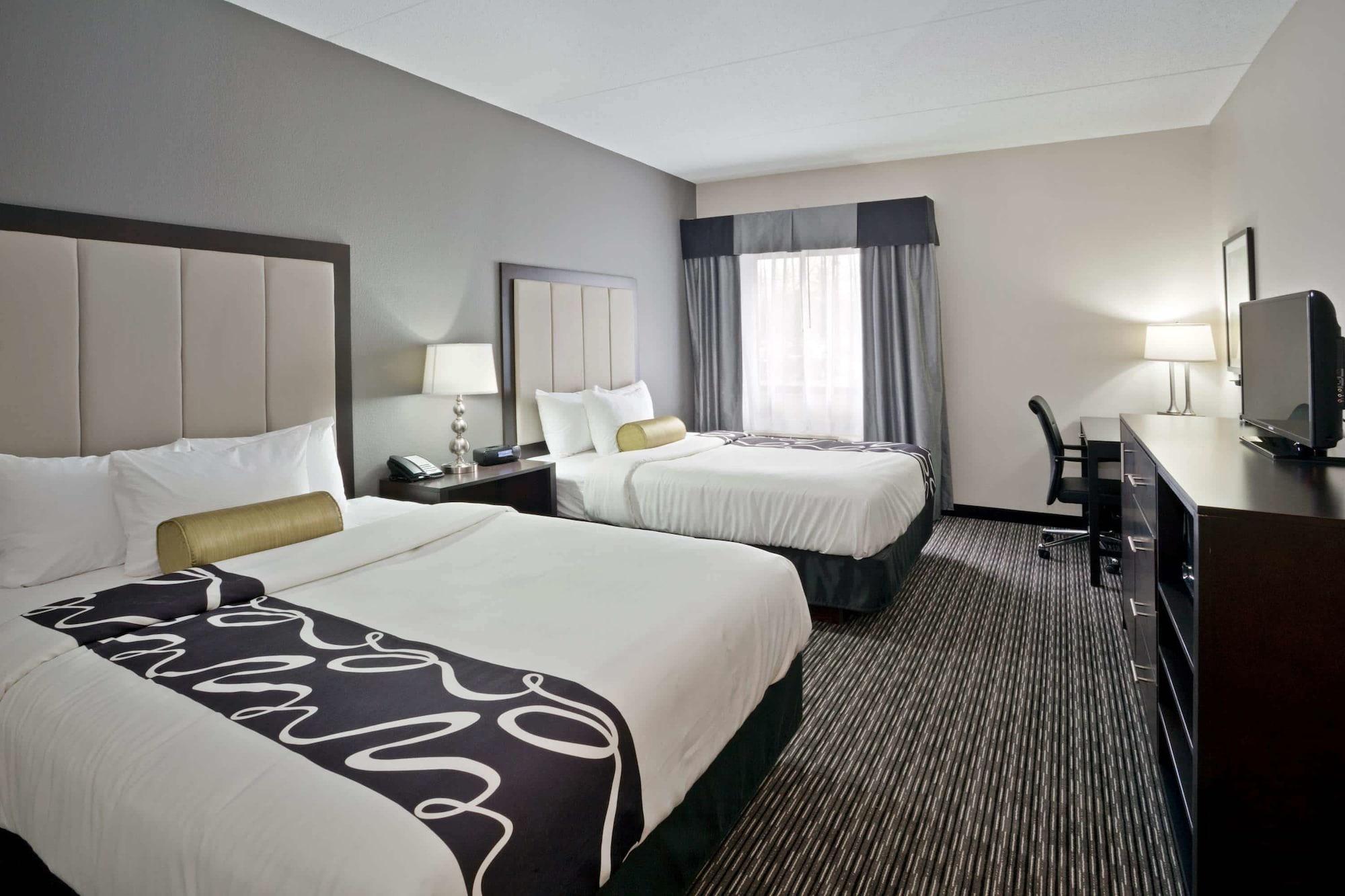 La Quinta Inn & Suites By Wyndham Detroit Metro Airport Romulus Dış mekan fotoğraf