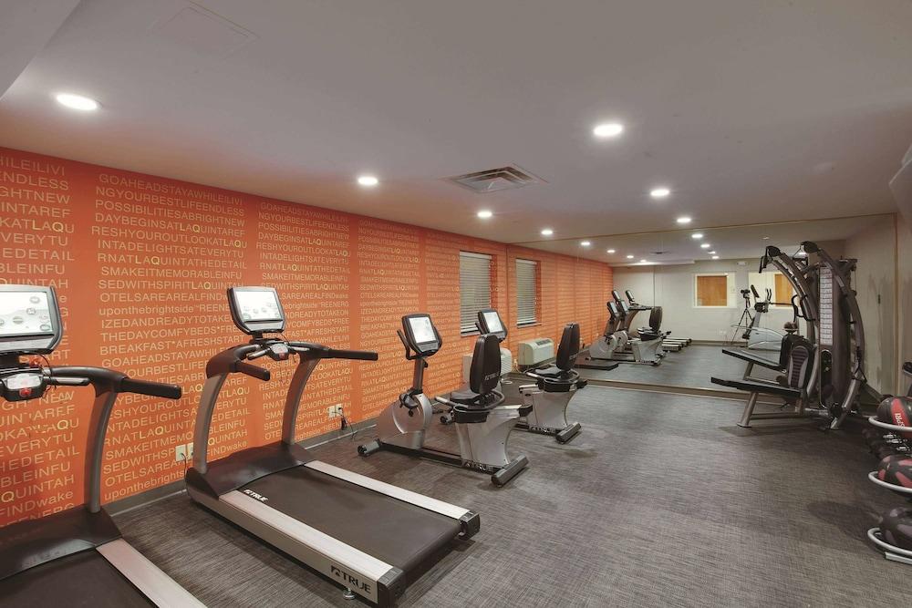 La Quinta Inn & Suites By Wyndham Detroit Metro Airport Romulus Dış mekan fotoğraf