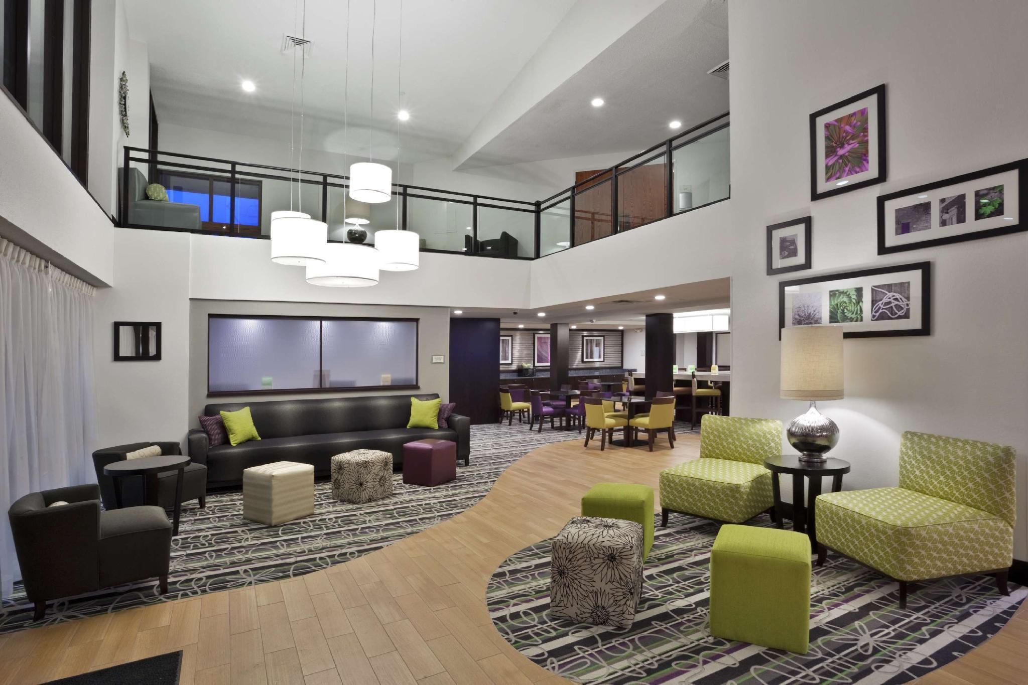 La Quinta Inn & Suites By Wyndham Detroit Metro Airport Romulus Dış mekan fotoğraf