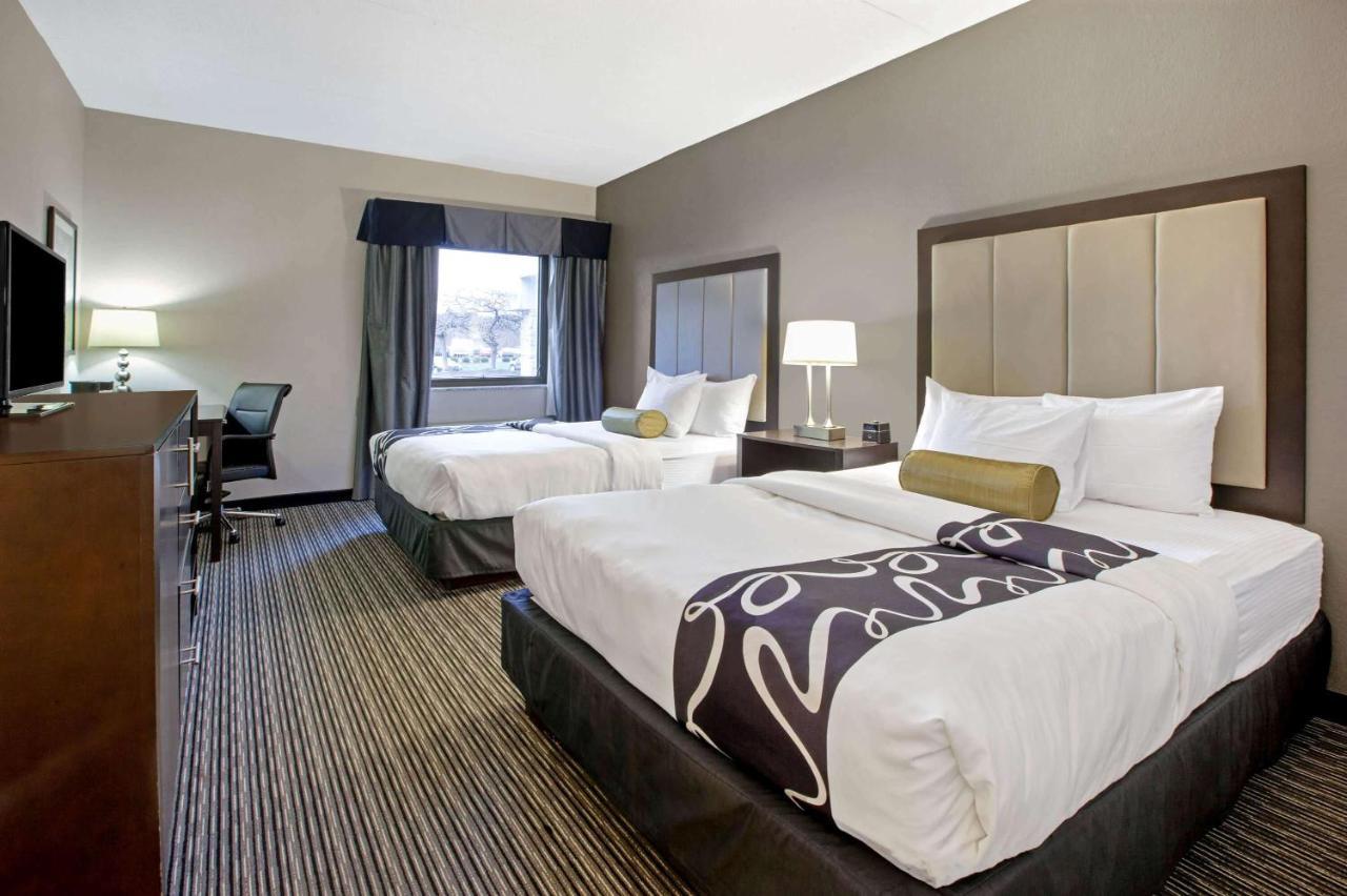 La Quinta Inn & Suites By Wyndham Detroit Metro Airport Romulus Dış mekan fotoğraf