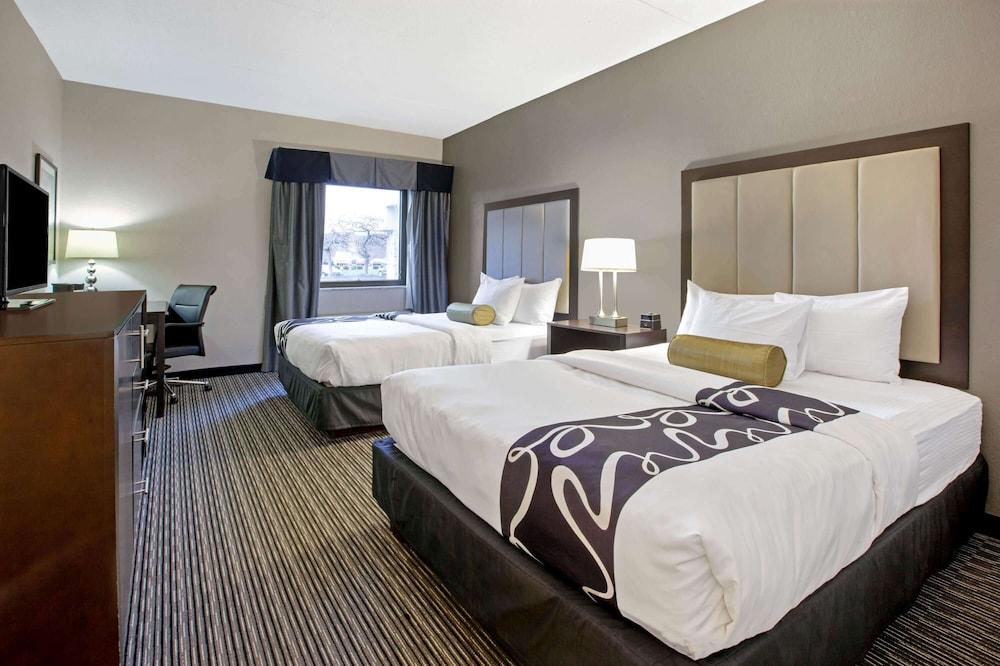 La Quinta Inn & Suites By Wyndham Detroit Metro Airport Romulus Dış mekan fotoğraf