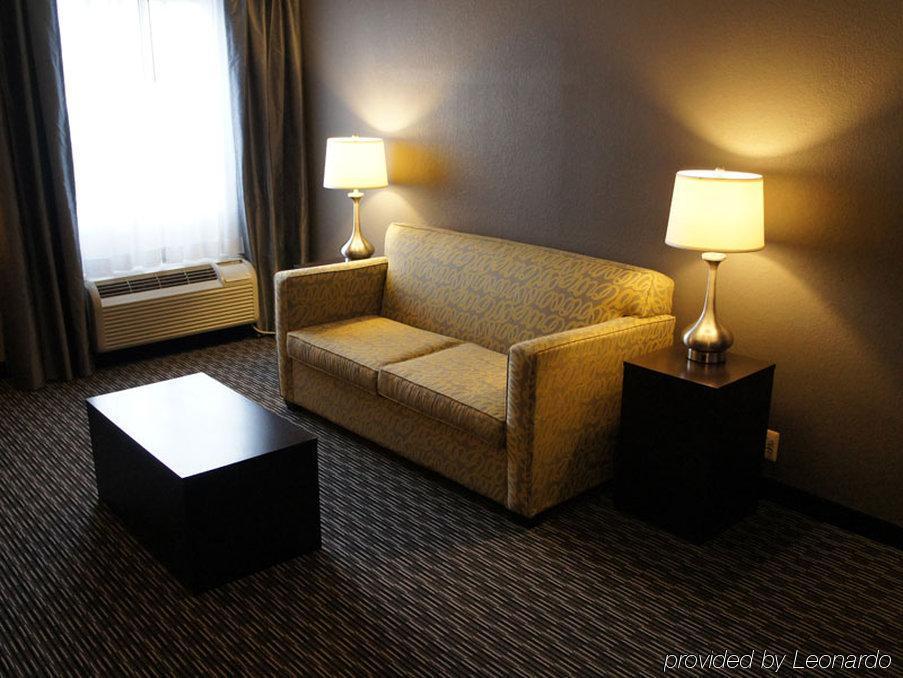 La Quinta Inn & Suites By Wyndham Detroit Metro Airport Romulus Dış mekan fotoğraf